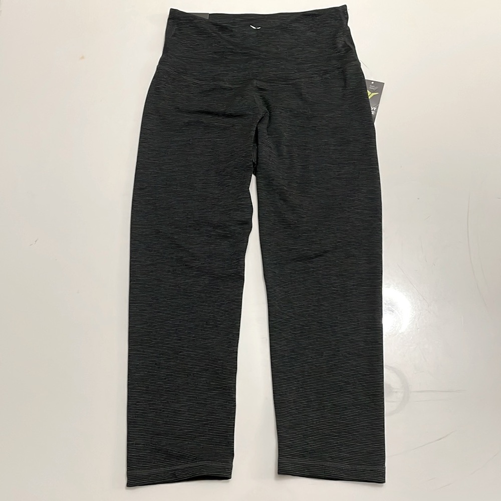 Brand new yoga pants